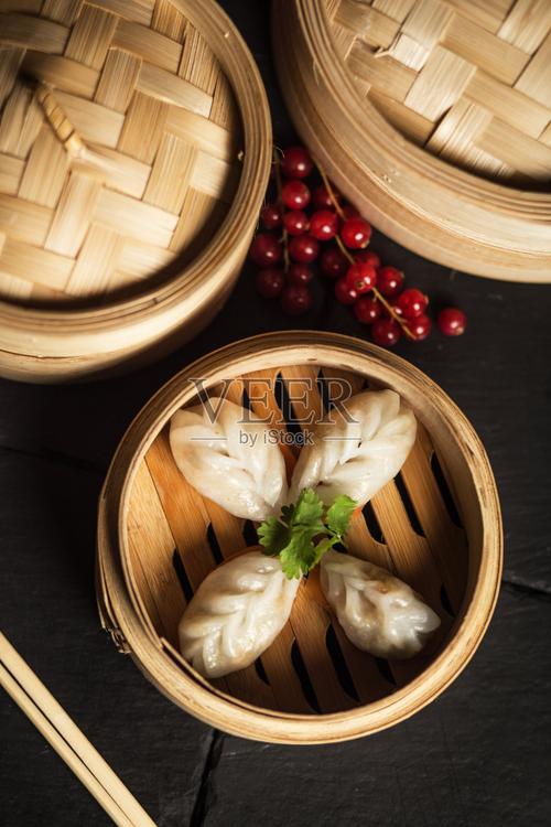 玲瓏點(diǎn)心，鮮香水餃 鏡頭下的中式面點(diǎn)韻味